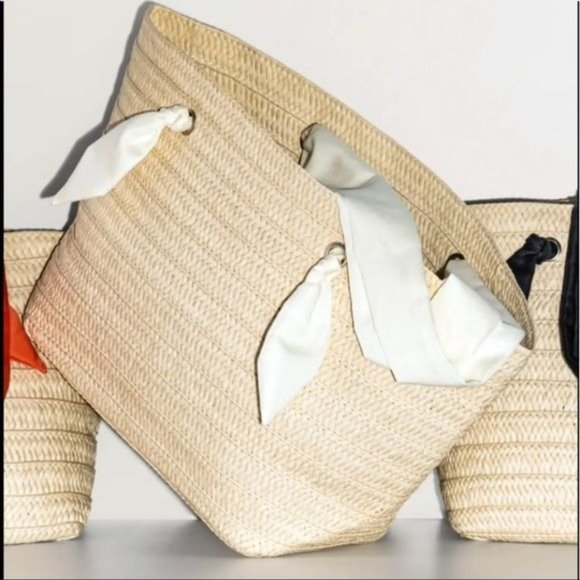 Neiman Marcus STRAW TOTE New - Picture 1 of 4